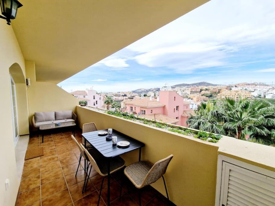 Apartmán Royal Golf View: 2Br, Pools & Ac Sitio de Calahonda Exteriér fotografie