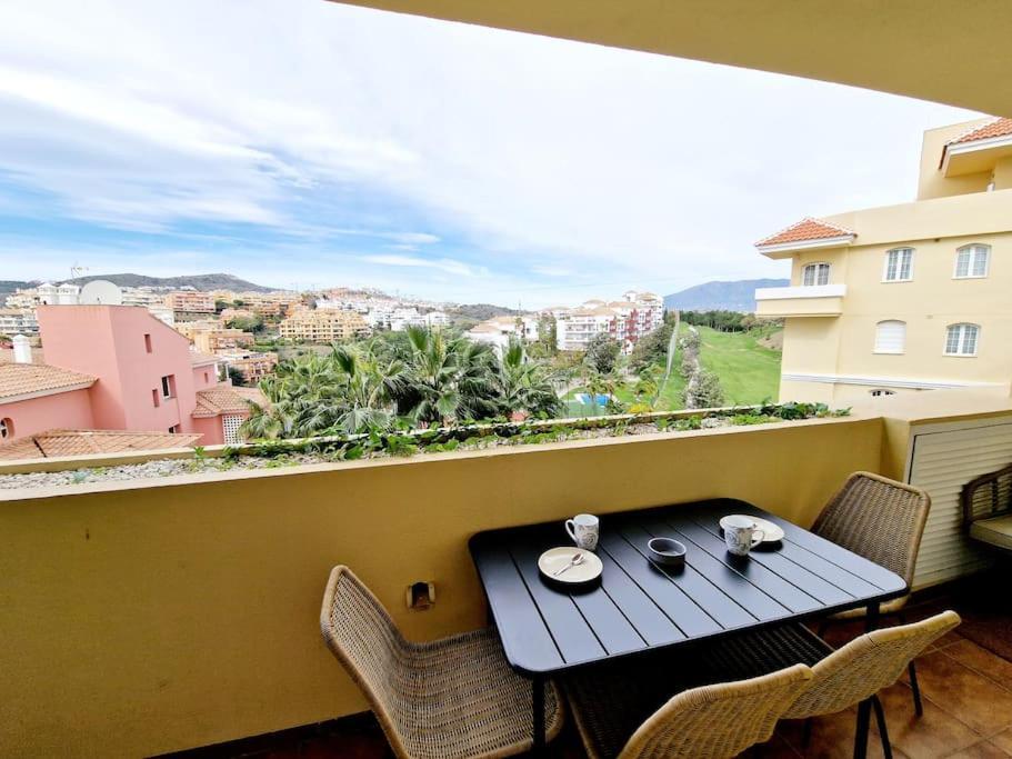 Apartmán Royal Golf View: 2Br, Pools & Ac Sitio de Calahonda Exteriér fotografie