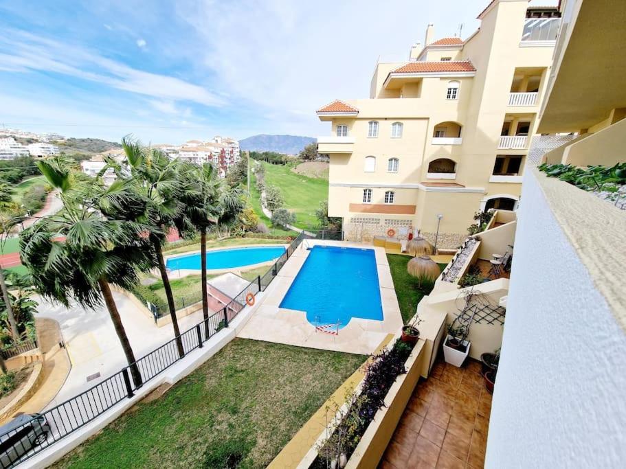 Apartmán Royal Golf View: 2Br, Pools & Ac Sitio de Calahonda Exteriér fotografie